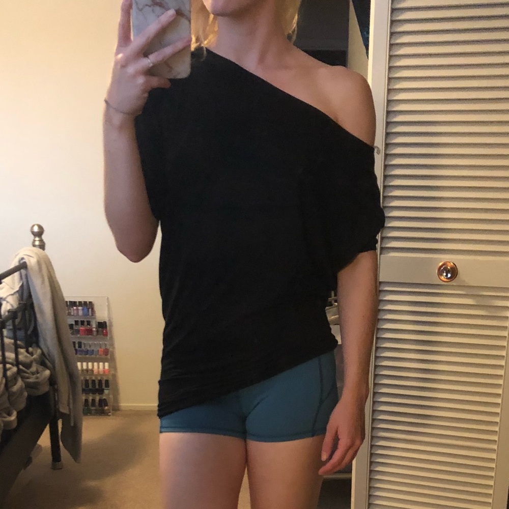Off the shoulder Tart Collection top